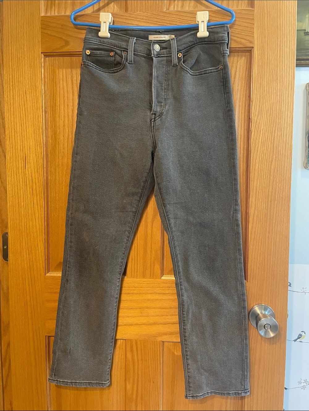 Levi's Women's Straight Leg Jeans in Washed Black